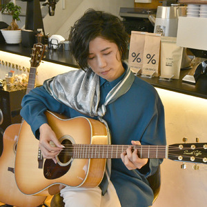 白嫩的肥岳嗷嗷叫嗯嗯
